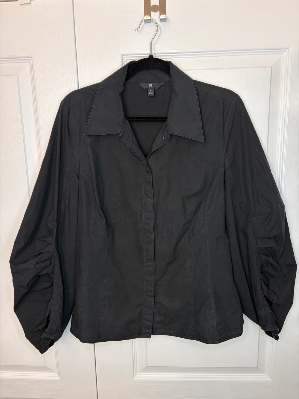 Banana Republic Black Button-Down Shirt | Size Large
